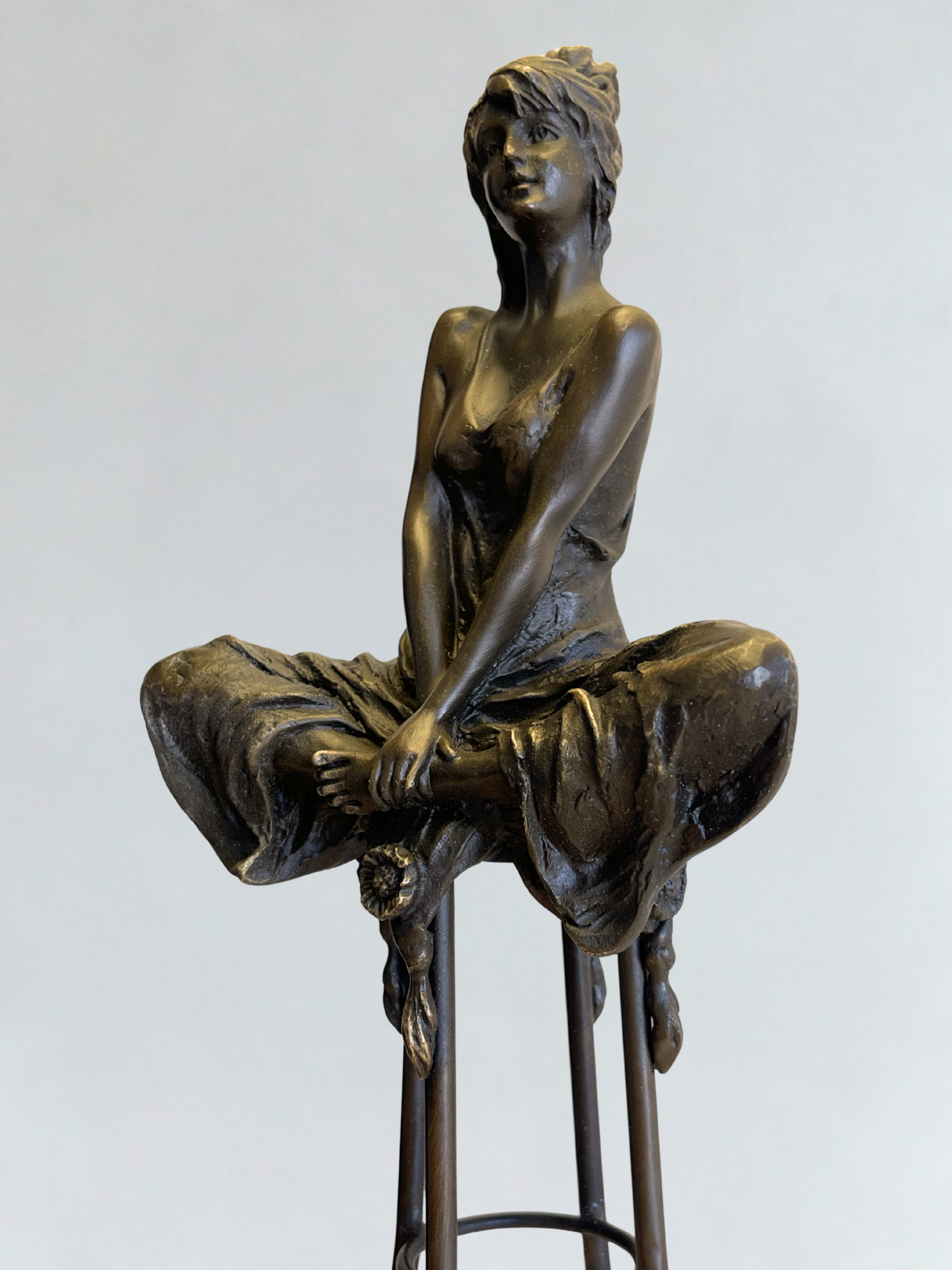 Superbe ensemble de 3 sculptures en bronze signées Collinet – Style Art Déco – 28 cm