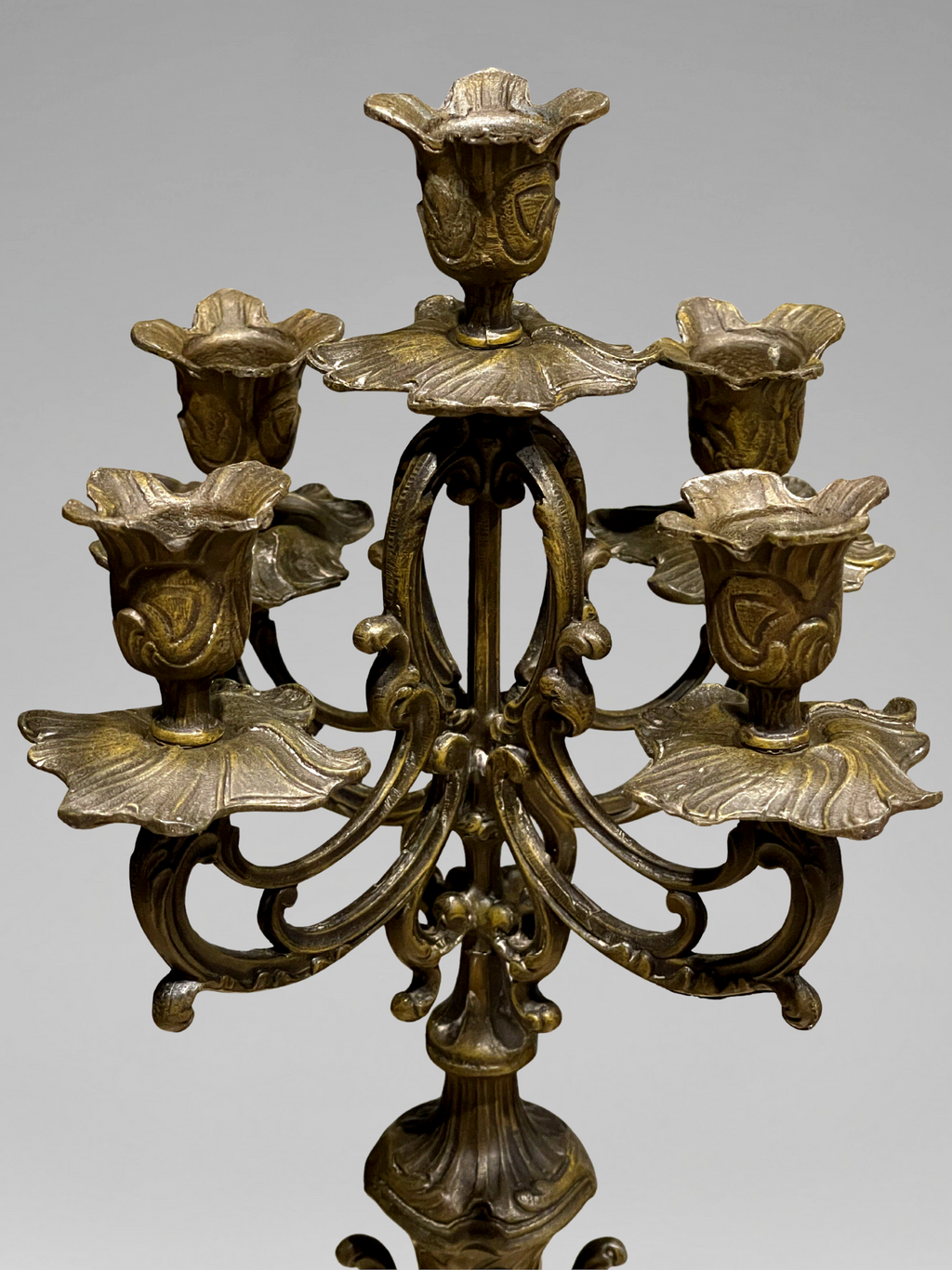 Grande garniture de cheminée Napoléon III en marbre rouge et régule patiné signée Guillemin – pendule & candélabres XIXe