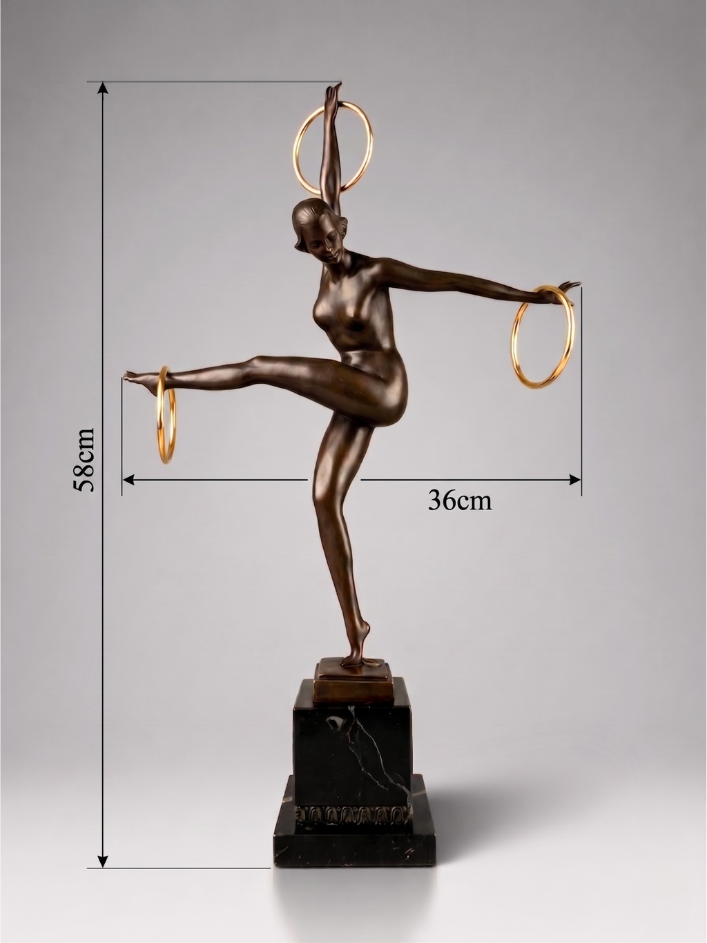 Sculpture Art déco de danseuse aux anneaux en bronze patiné sur socle effet marbre noir – signée Duvernet – 58 cm