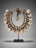 Dekoratives ethnisches Muschelornament – Ozeanien – 40 cm