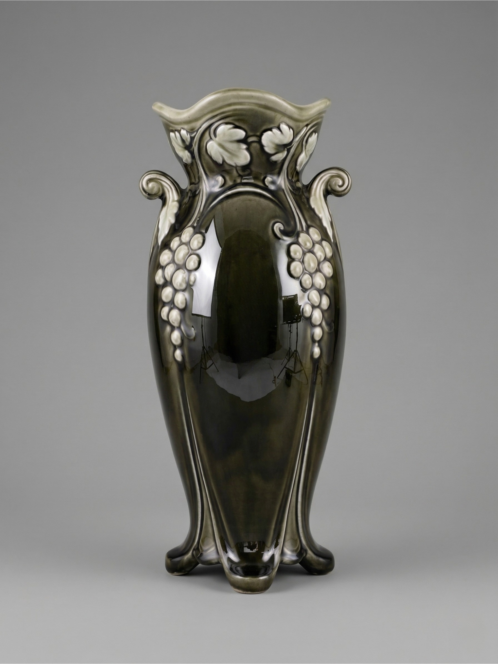Art Nouveau De Bruyn Vase – Model 4696 – Embossed Grape Decoration – Glazed Ceramic – 29 cm