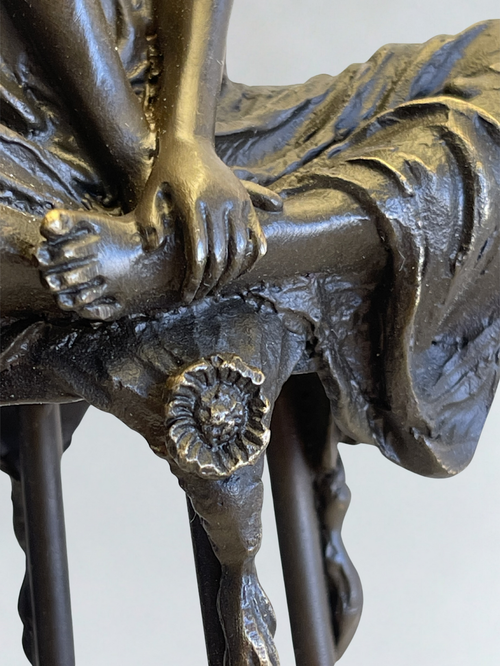 Superbe ensemble de 3 sculptures en bronze signées Collinet – Style Art Déco – 28 cm