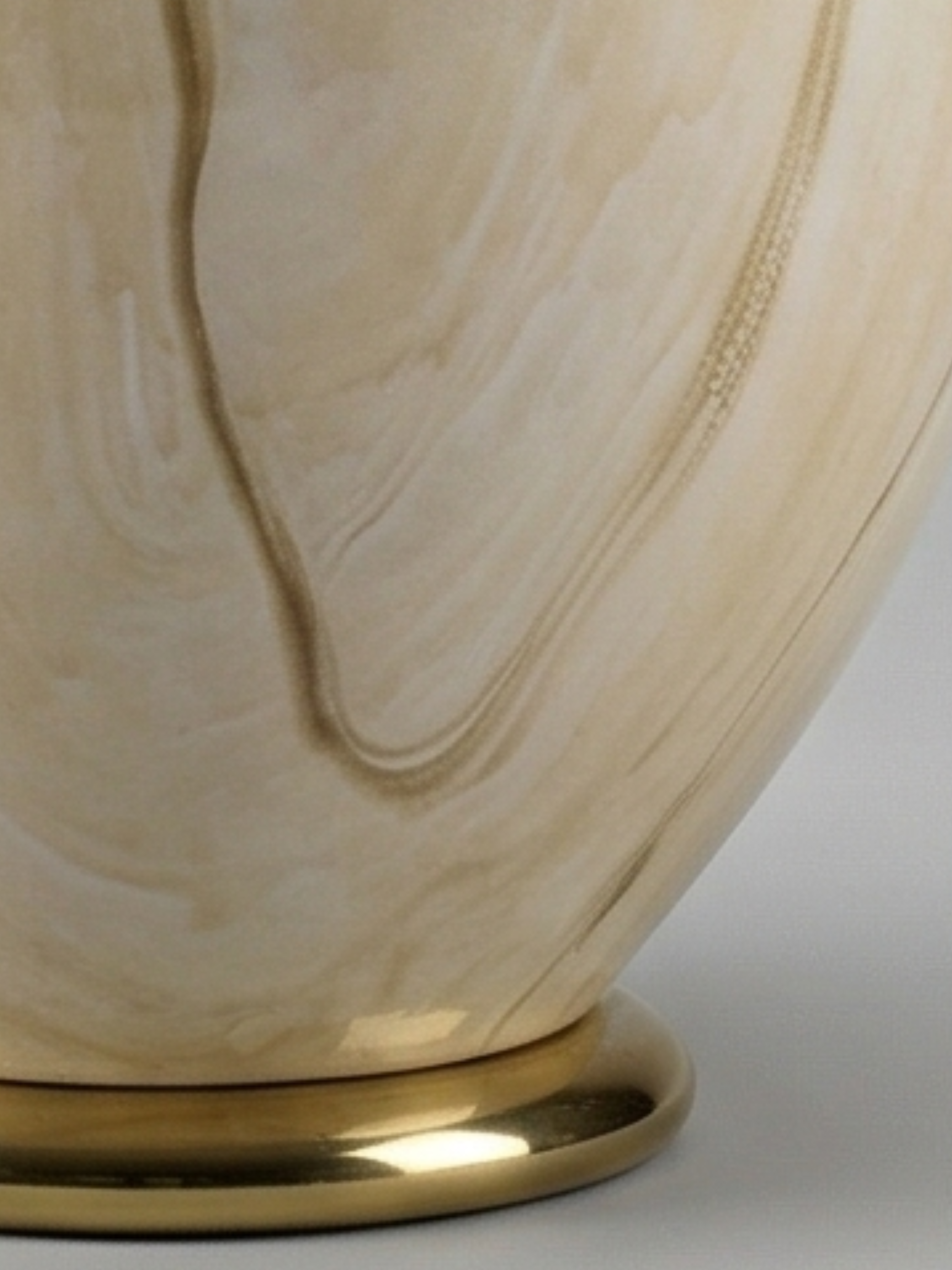 Large vintage ceramic lamp with beige onyx effect and gilded brass – Hollywood Regency style – 81 cm