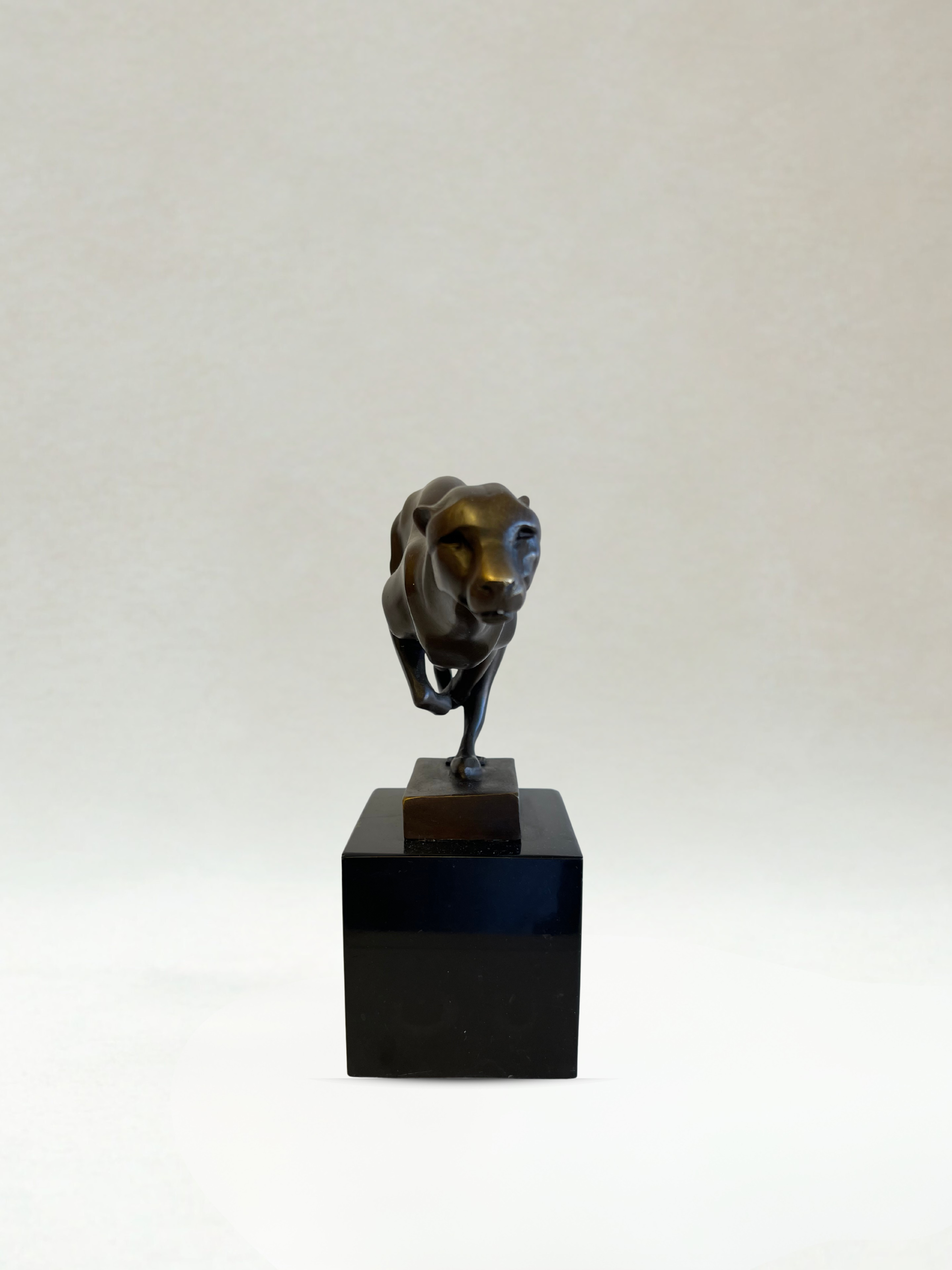 Art Deco Sculpture – Running Panther - Patinated Bronze – 19cm