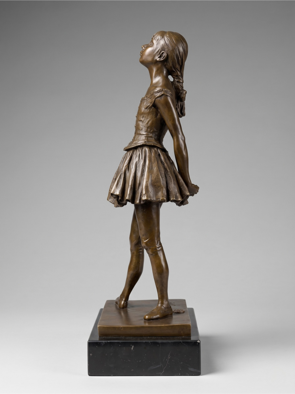 Sculpture de danseuse en bronze patiné d’après Degas – Édition JB Paris sur socle noir – 38 cm - 5,4kg