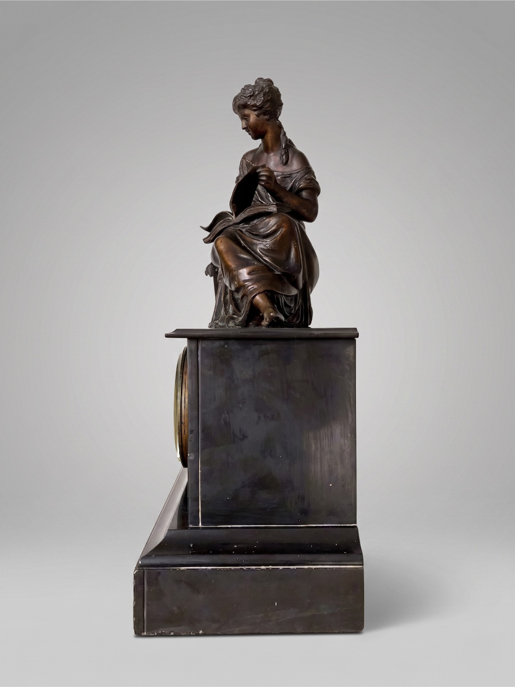 Pendule de cheminée Napoléon III “Euterpe” – Japy Frères – régule patiné – XIXe siècle