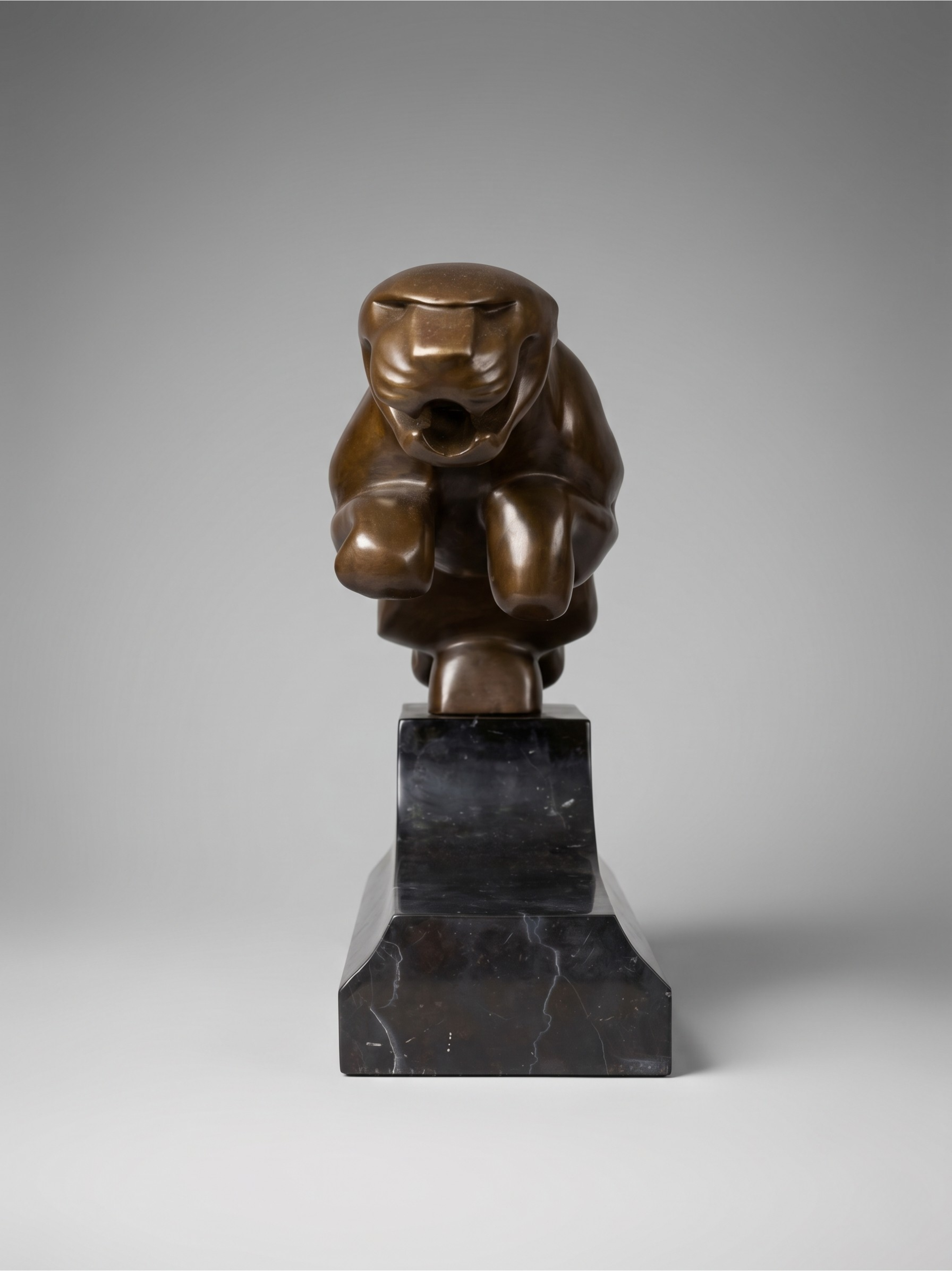 Grande sculpture Jaguar Art Déco en bronze patiné sur socle noir architectural – 64 cm – JB Déposé Paris