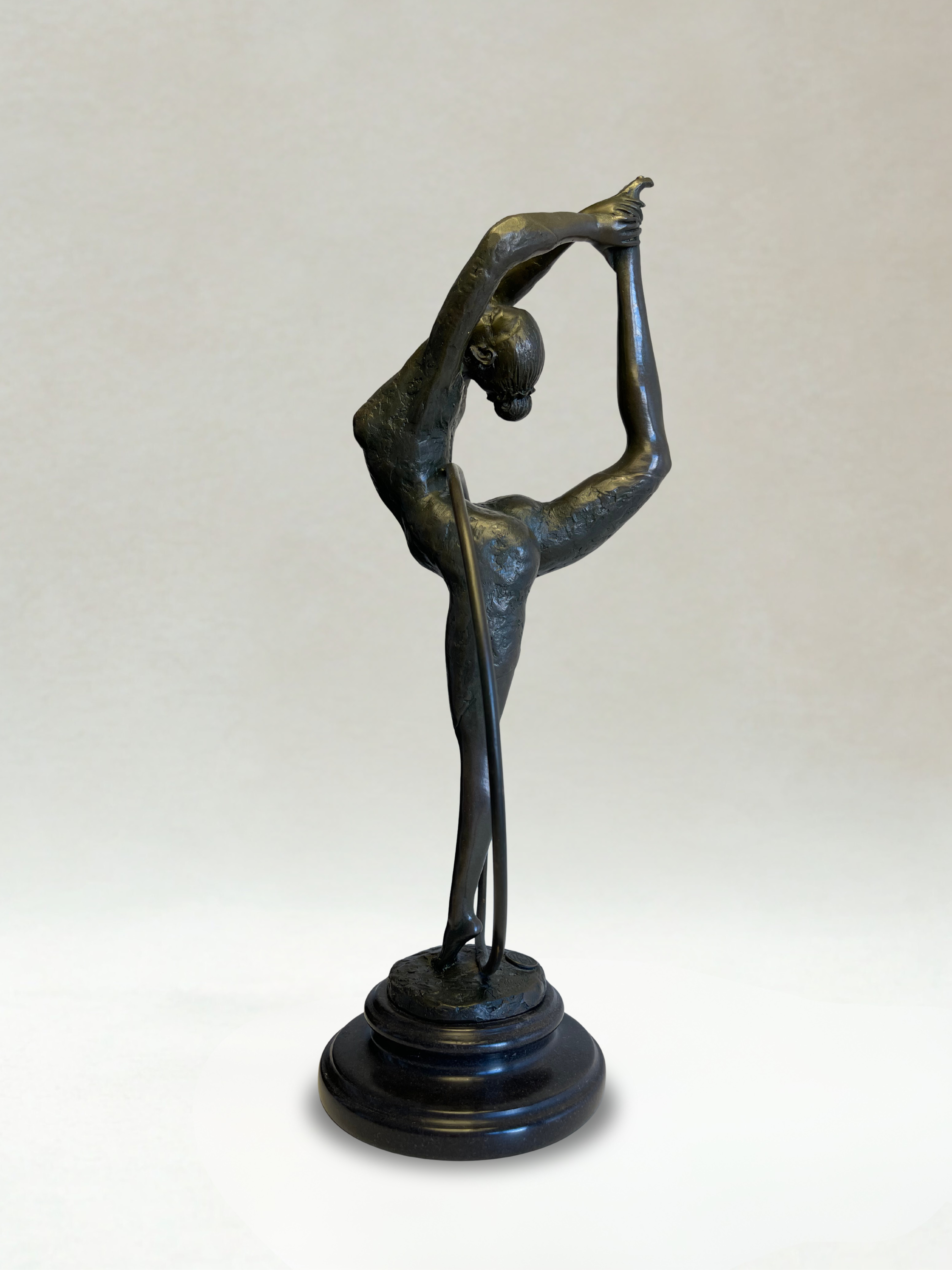 Art Deco Sculpture – Hoop Dancer – Decorative Bronze – Signed P. Collinet – 39 cm