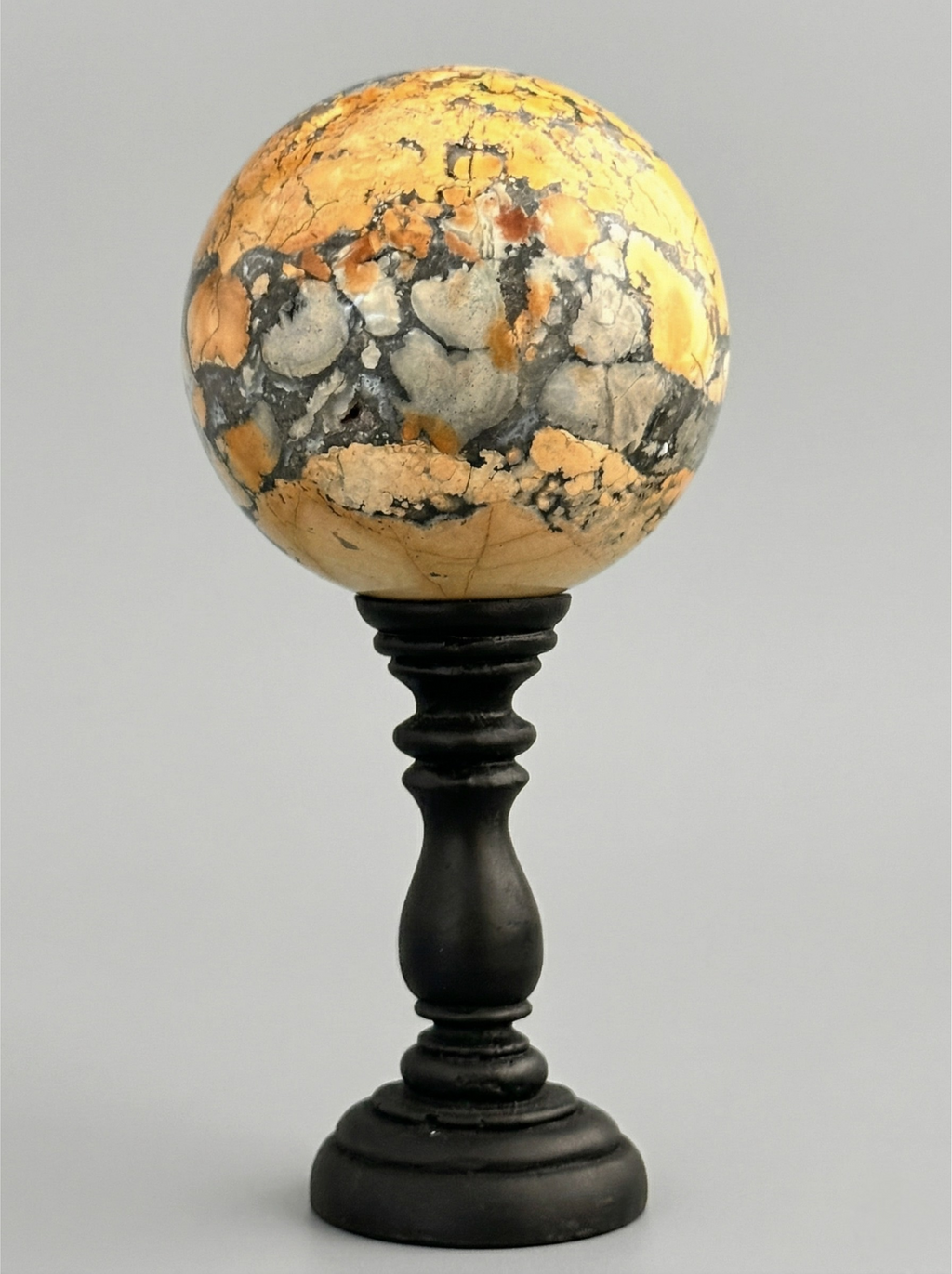 Duo de Sphères en Jaspe Maligano — Sculpture Minérale sur Socles
