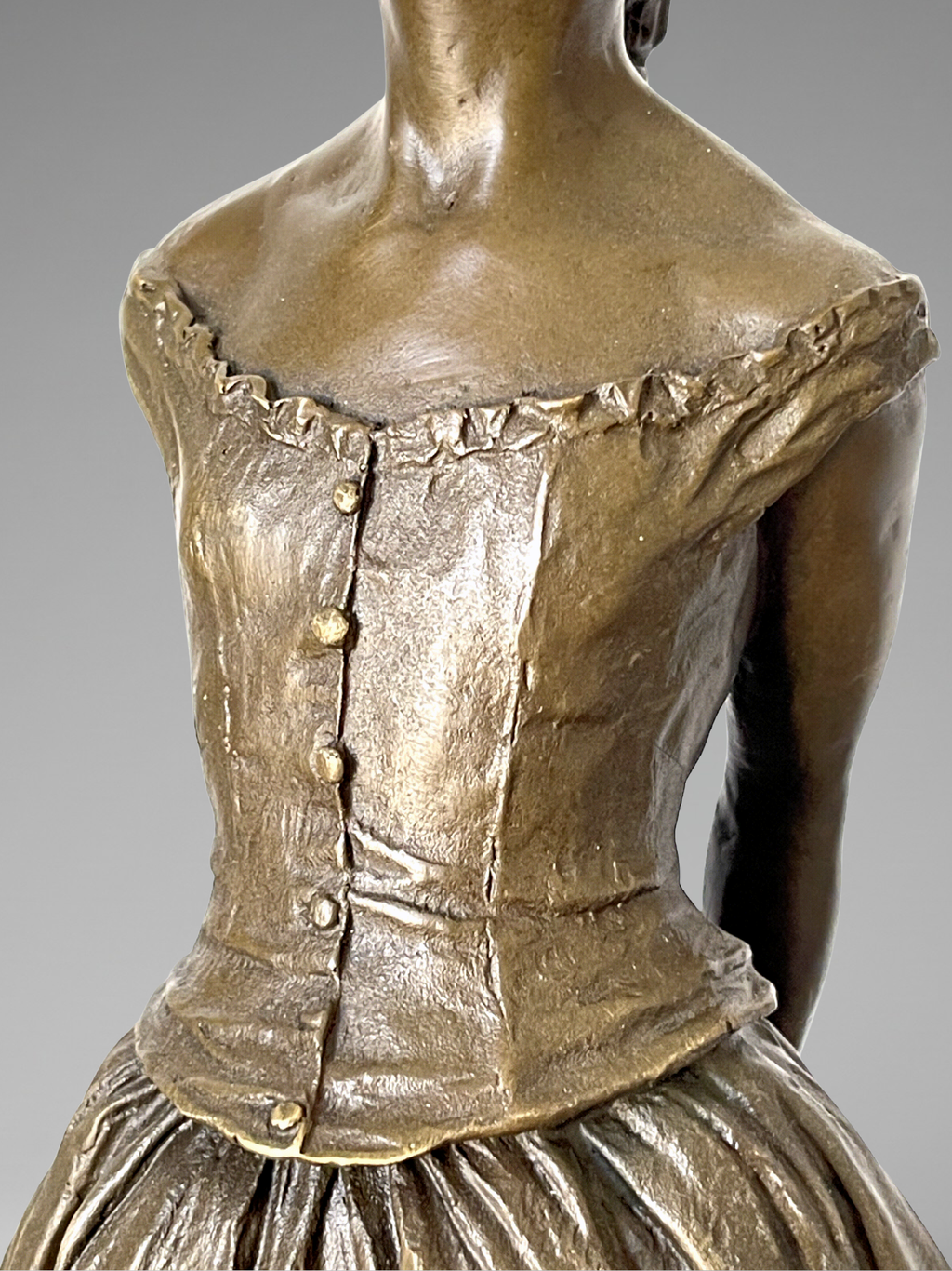 Sculpture de danseuse en bronze patiné d’après Degas – Édition JB Paris sur socle noir – 38 cm - 5,4kg