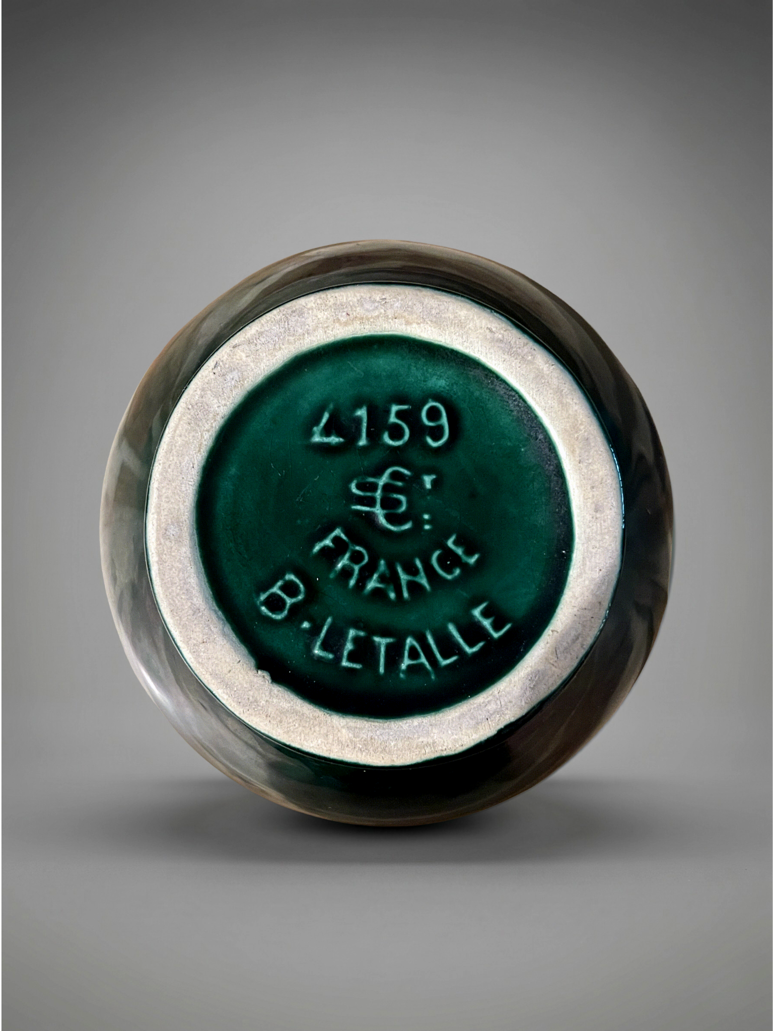 Vase Art Déco Saint-Clément 4159 signé Blanche Letalle – Céramique émaillée vert malachite 18 cm