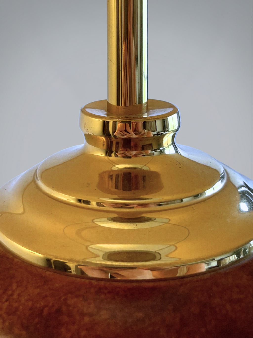 Lampe de table Deknudt – Laiton & céramique – Style néoclassique – Ref 3615/1 - H.63 cm