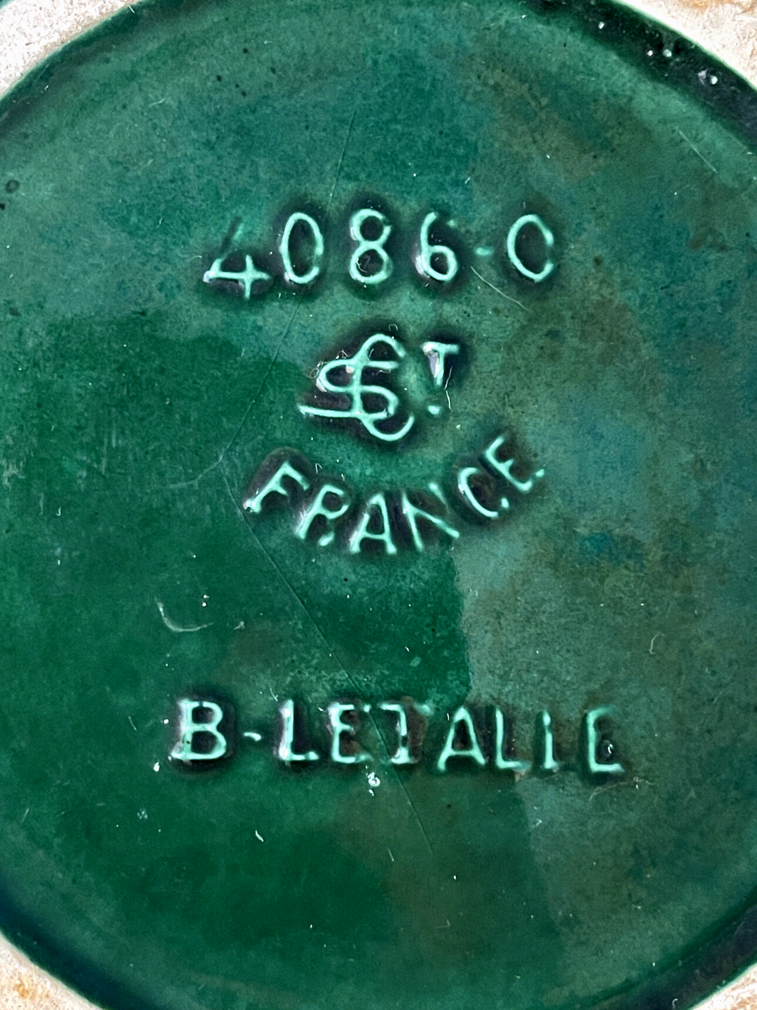 Cache-pot / jardinière Art Déco Saint-Clément signé Blanche Letalle – Céramique émaillée vert malachite