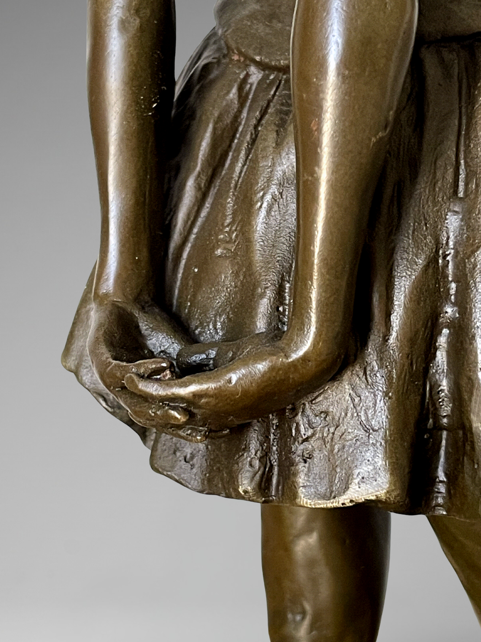 Sculpture de danseuse en bronze patiné d’après Degas – Édition JB Paris sur socle noir – 38 cm - 5,4kg