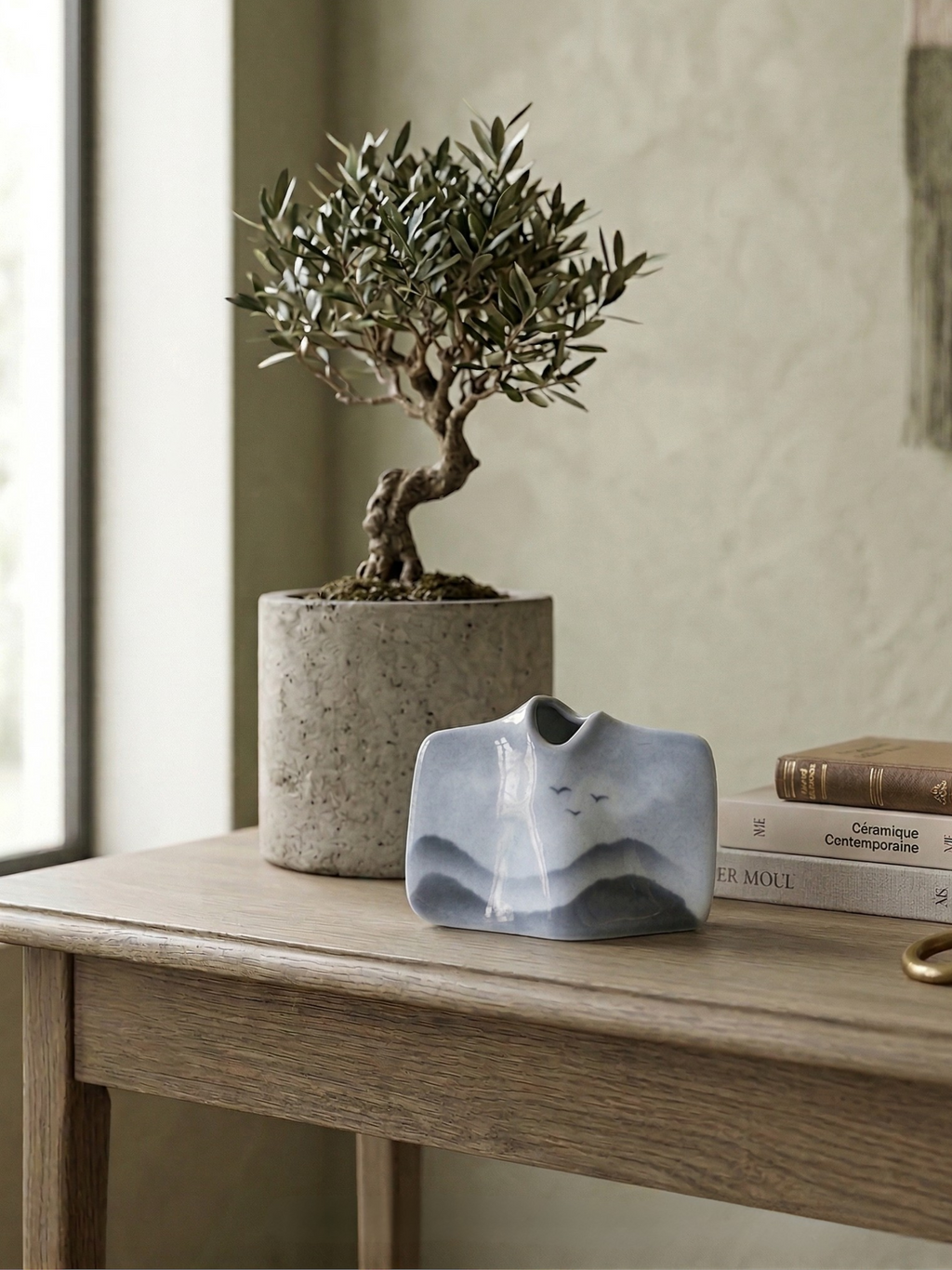 Virebent porcelain vase – blue landscape decor – soliflore design – made in France – 13 cm