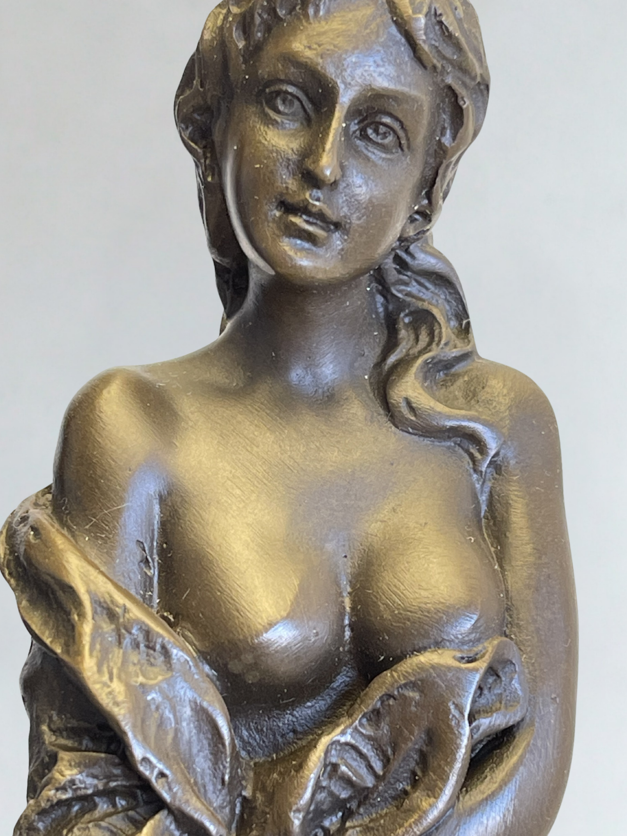 Superbe ensemble de 3 sculptures en bronze signées Collinet – Style Art Déco – 28 cm