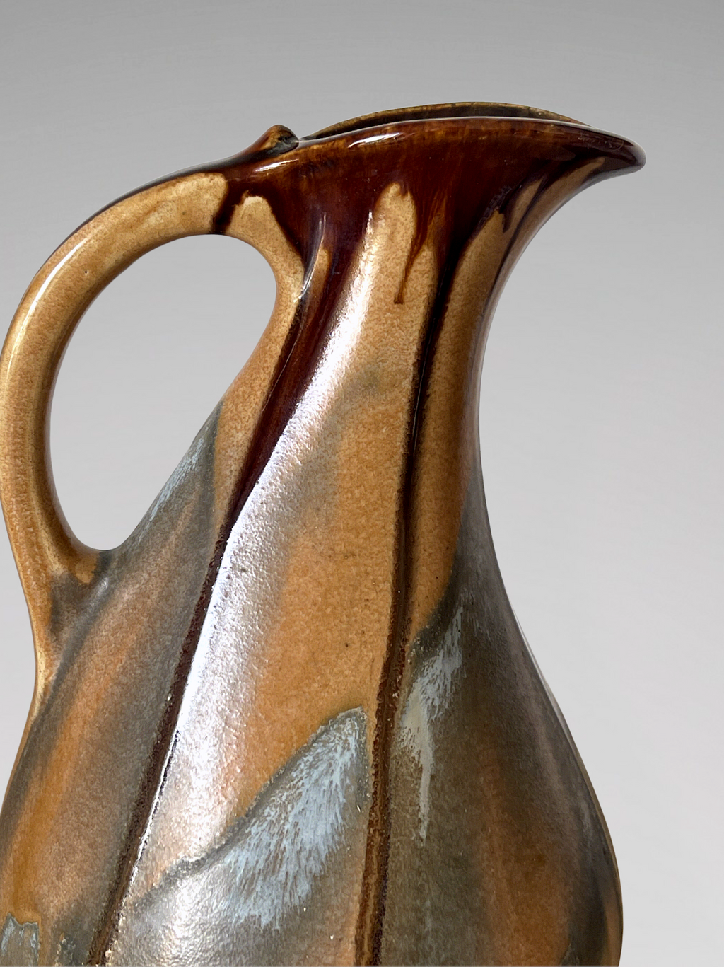 Vase pichet moderniste en céramique émaillée – Faïencerie de Thulin Belgique – modèle 199 – années 30/50
