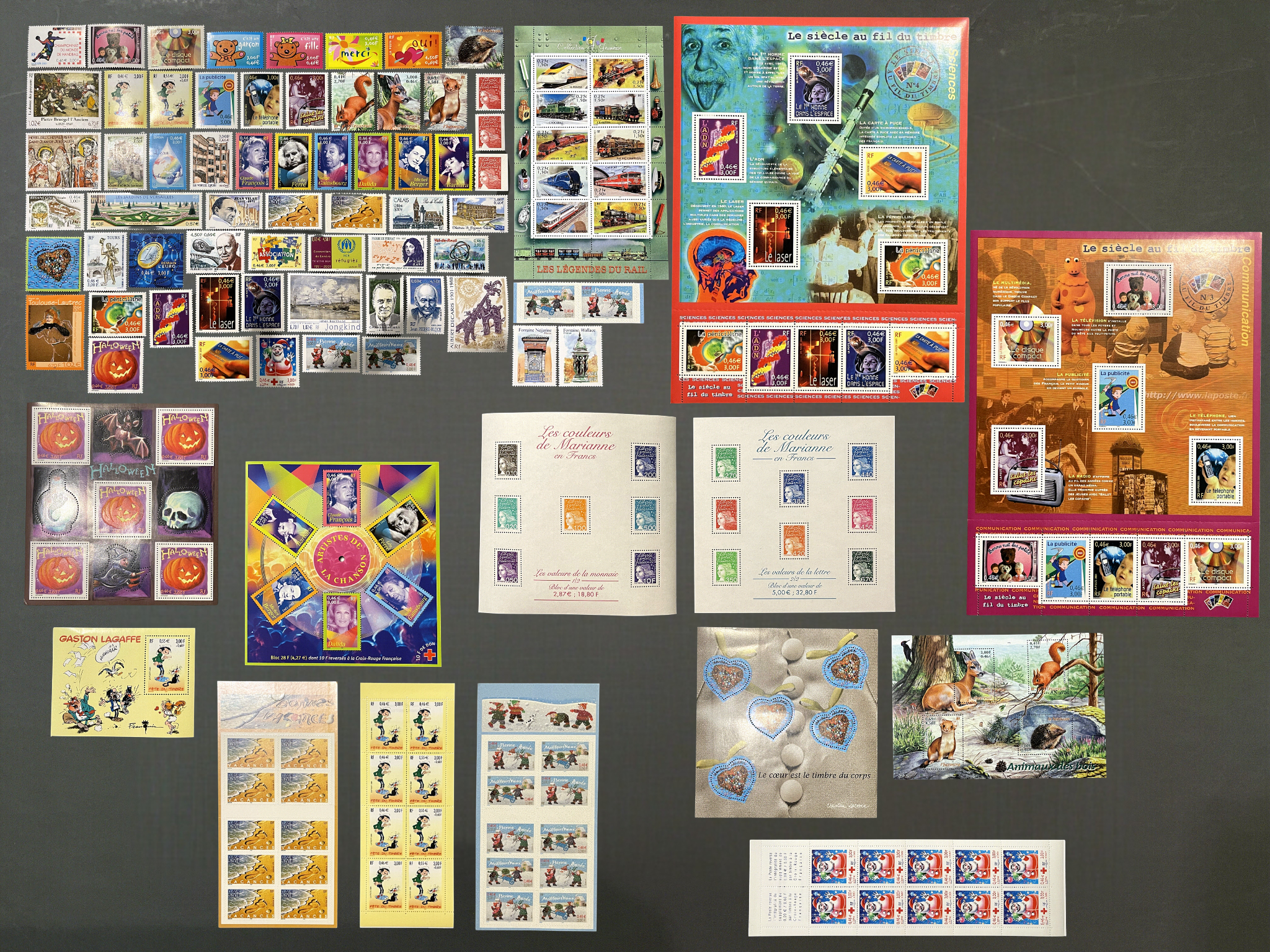 Timbre France Collection - Année 2001 complète - NEUFS** sans charnière - MNH + Blocs + Carnets