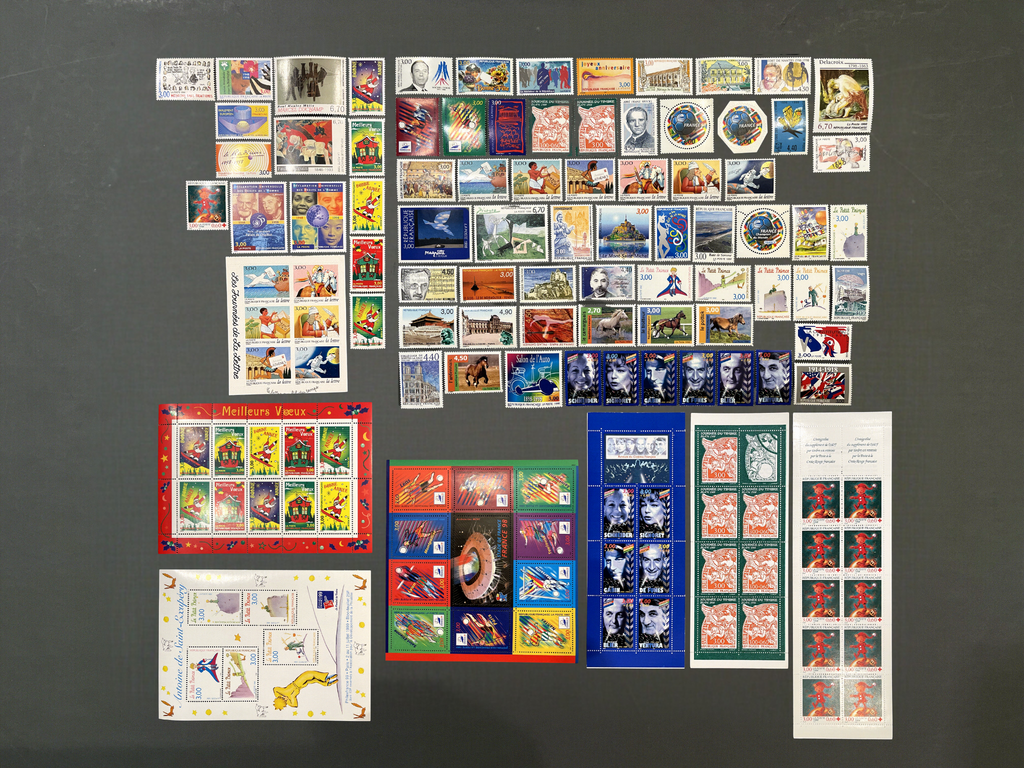 France Stamp Collection - Full Year 1998 - **UNUSED** without hinge - MNH + Souvenir Sheet + Booklets
