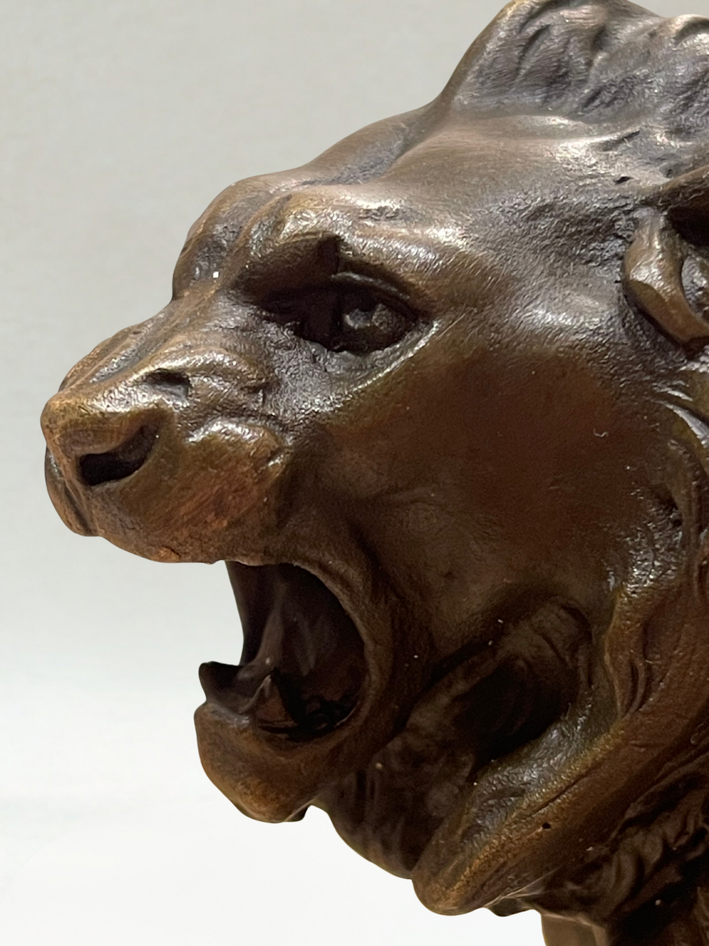 Bronze animalier – Lion – CH. Valton – Fonderie Paris – 20cm - 5,2 kg