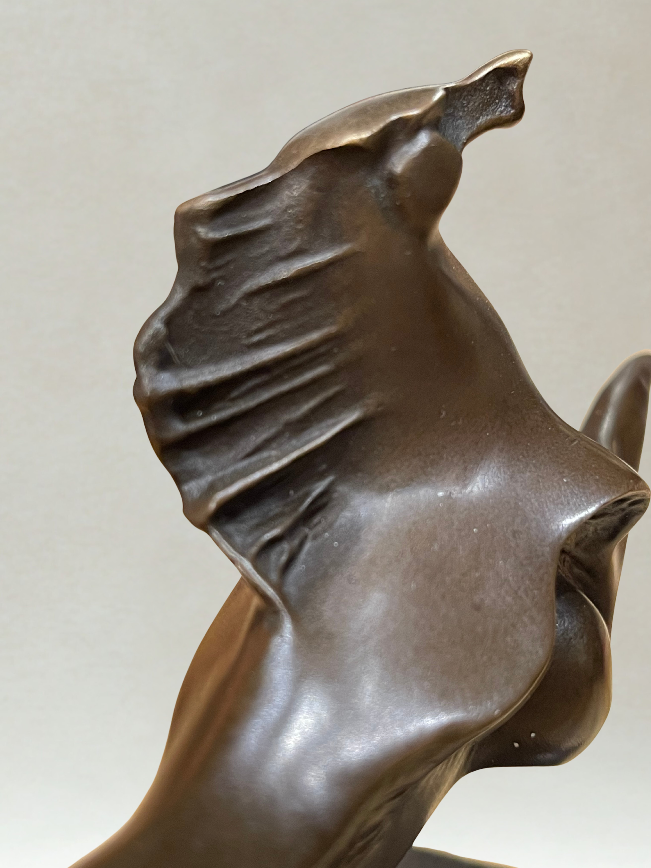 Sculpture en bronze – Cheval au galop – Signée Milo – Socle marbre - 18cm
