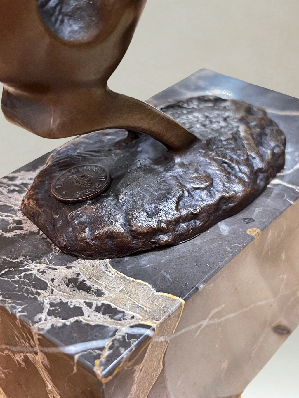 Sculpture en bronze – Cheval au galop – Signée Milo – Socle marbre - 18cm