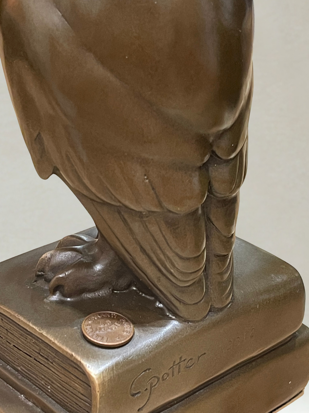 Art Deco Bronze Owl – Signed C. Potter – Bronze Garanti Paris – Book base