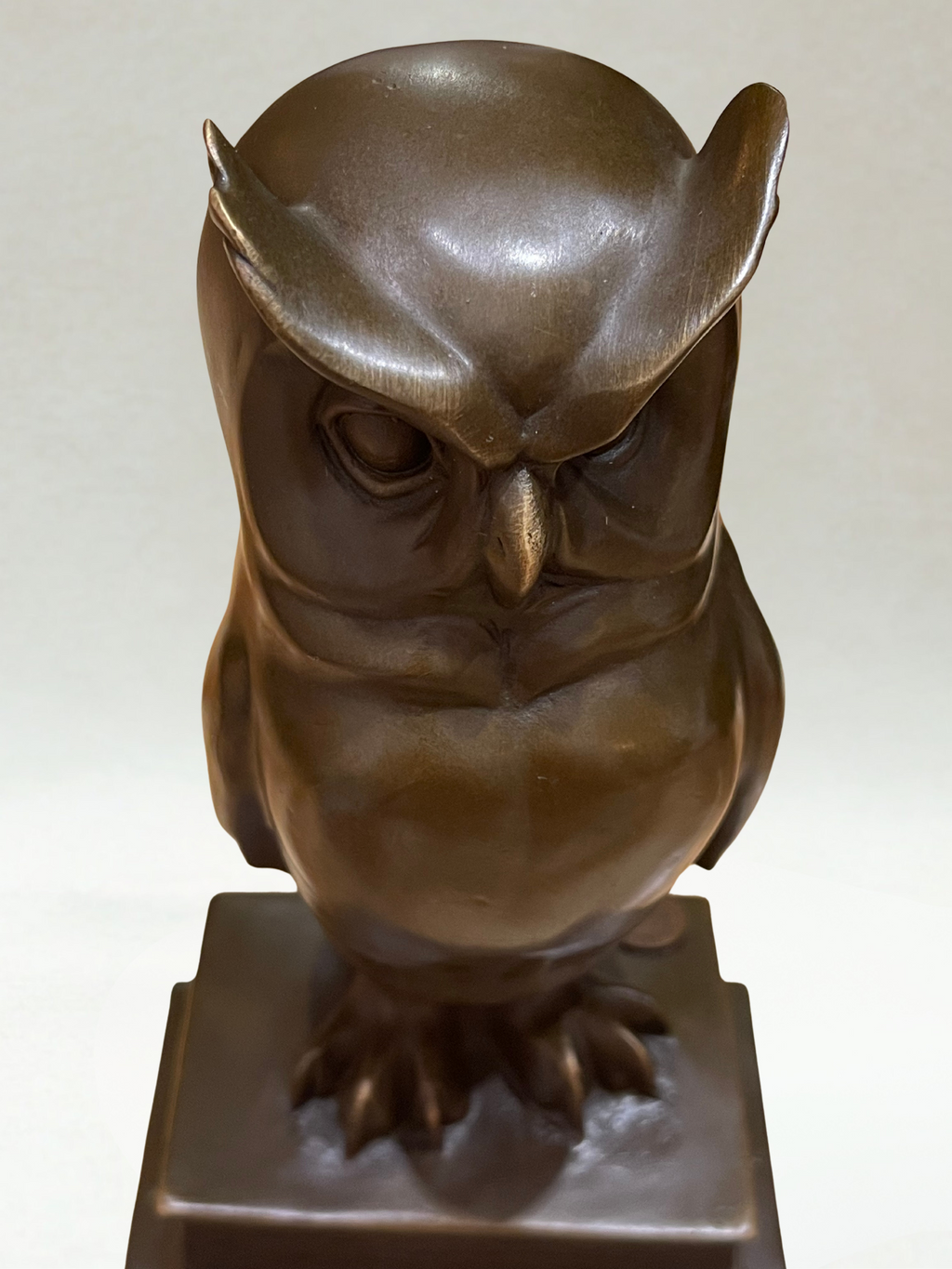 Art Deco Bronze Owl – Signed C. Potter – Bronze Garanti Paris – Book base