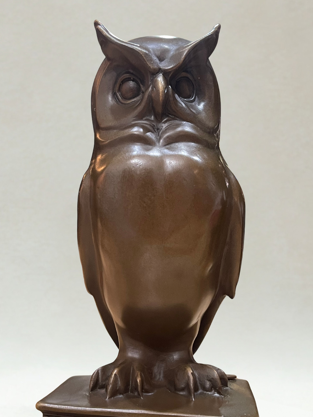 Art Deco Bronze Owl – Signed C. Potter – Bronze Garanti Paris – Book base