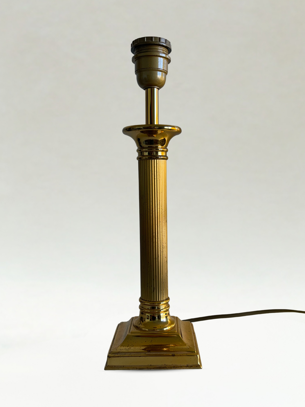 Lampe de table vintage en laiton – Marque "Lustre Deknudt" – années 70 - 52cm