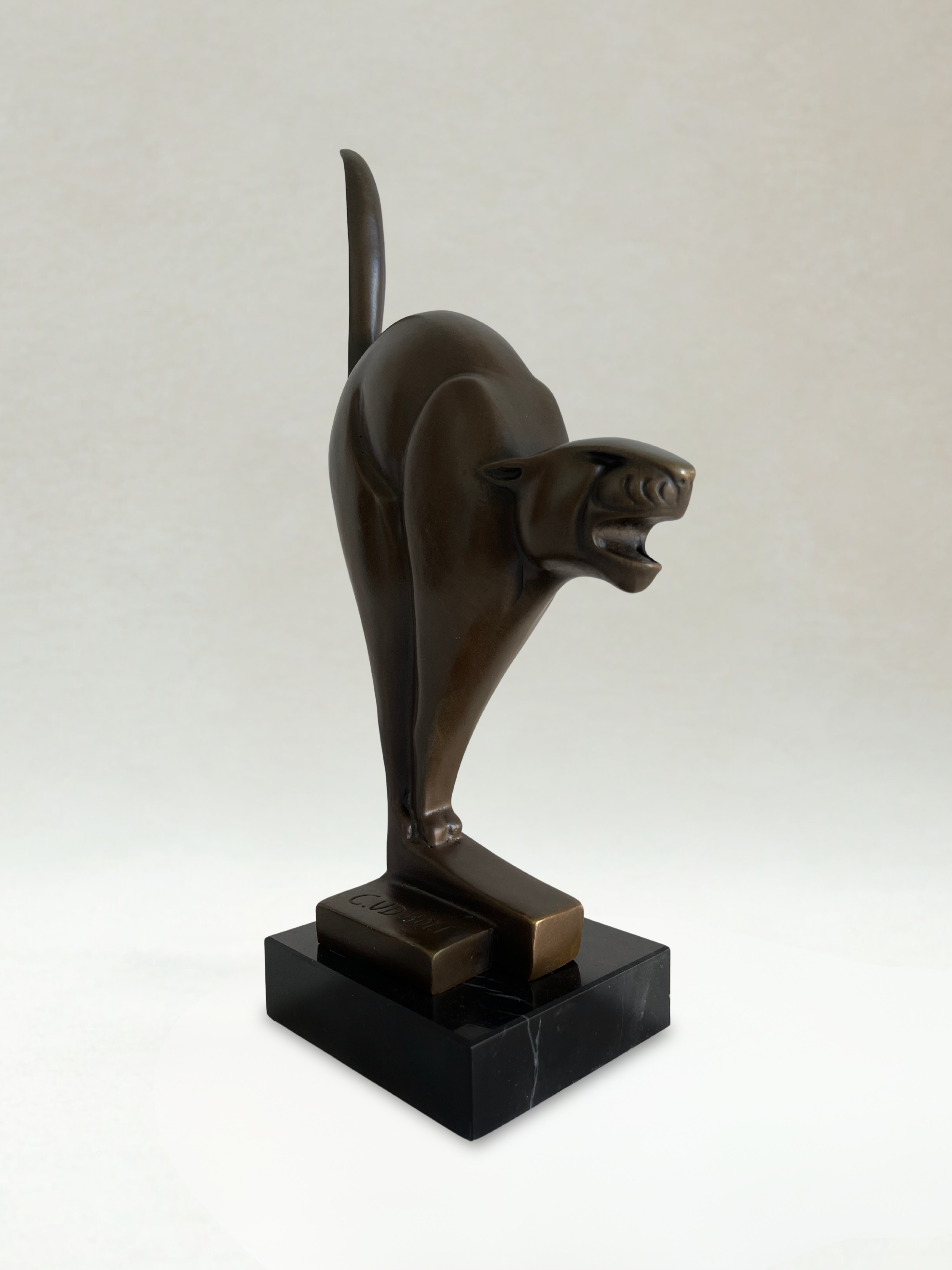 Art Deco Bronze Panther – signed C. V. D. Hoef – 26 cm