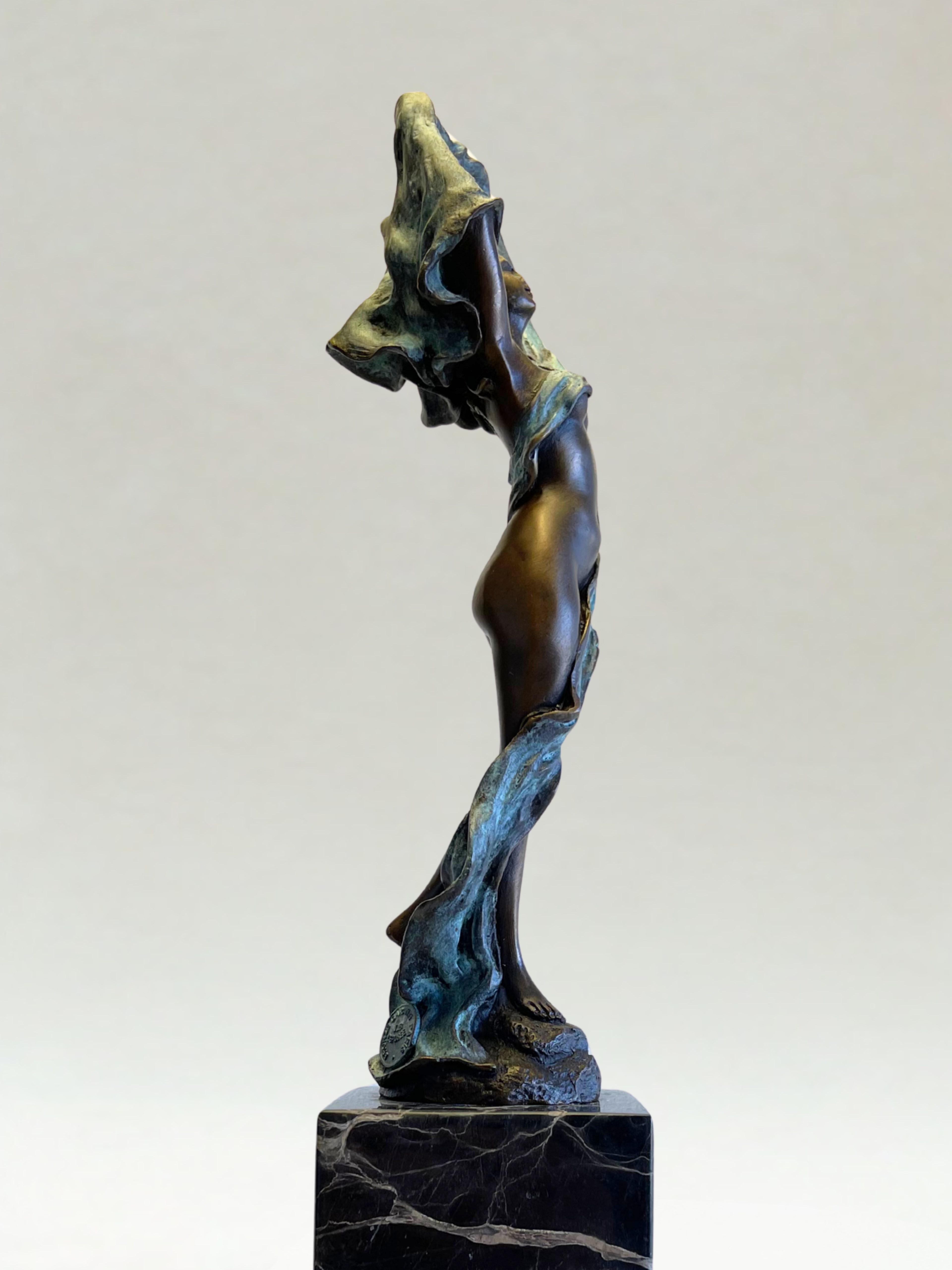 Art Deco polychrome bronze sculpture – Woman with drapery – Signed MILO - 36cm