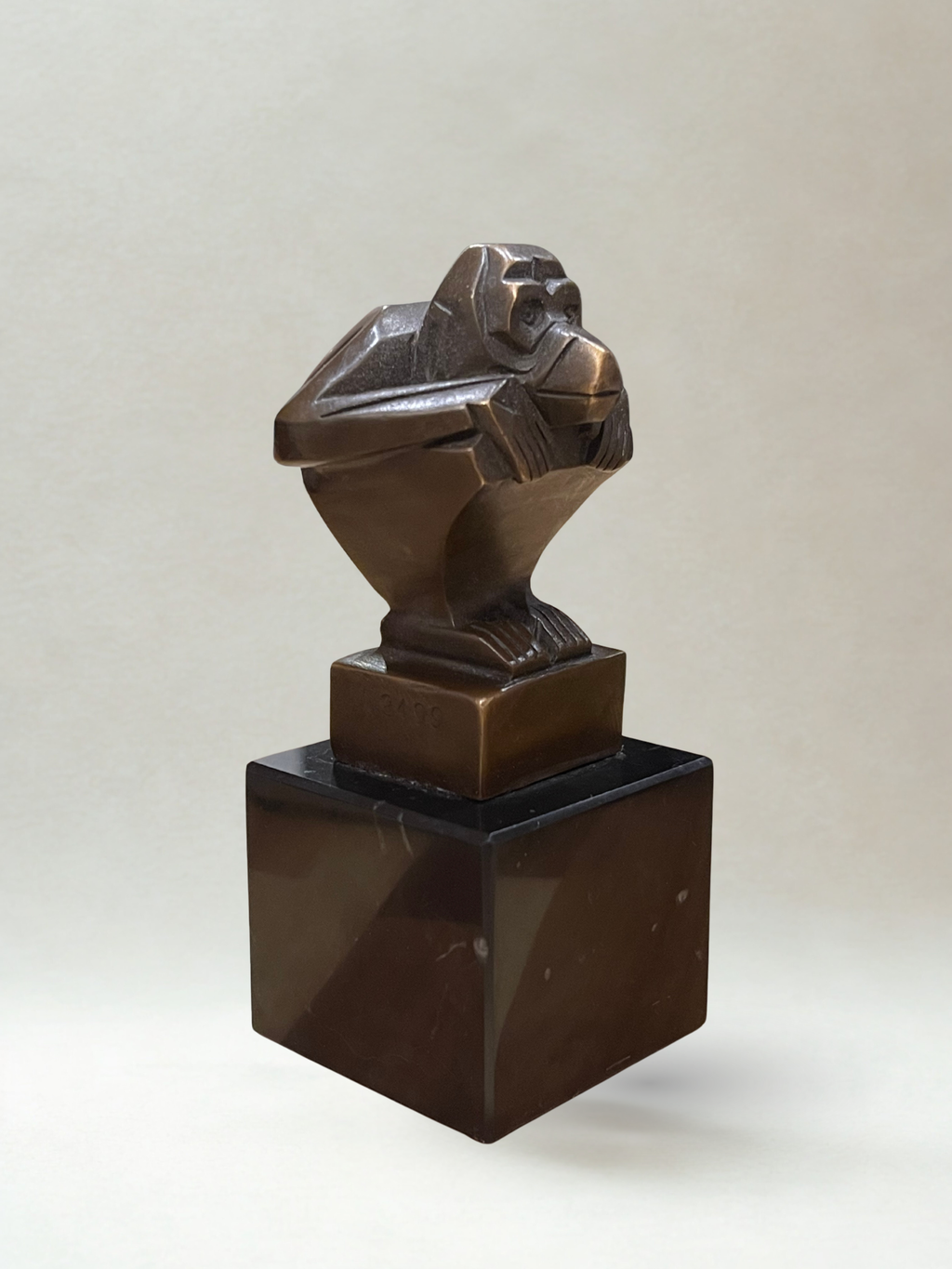 Bronze d’après Casimir BRAU – Sculpture animalière Art Déco – Singe - 13 cm