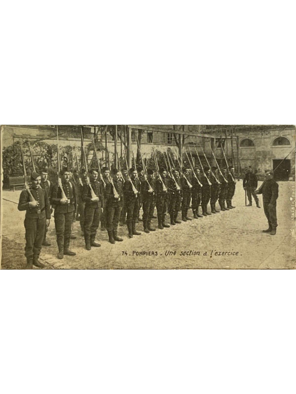Recto de la carte postale