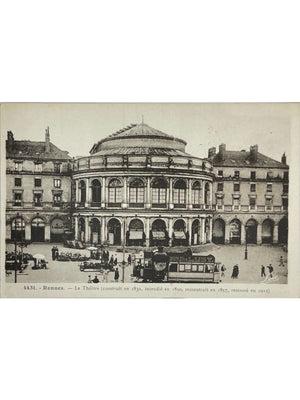 Rennes – Le Théâtre et tramway place de la Mairie – CPA n° 4431