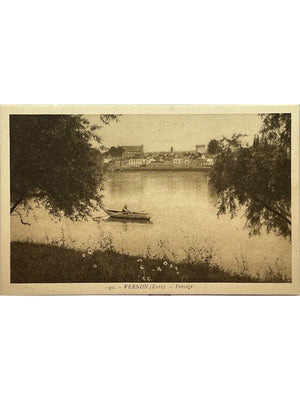 Vernon (Eure) – Paysage sur la Seine avec barque – CPA n° 30