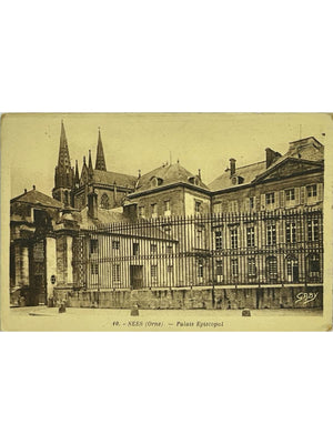 Sées (Orne) – Palais épiscopal et cathédrale – CPA Gaby n° 10