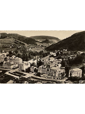 La Bourboule – Vue générale sur le Casino – CPA années 1950