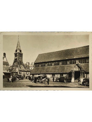 Honfleur – Place de l'église Sainte-Catherine et marché animé – CPSM n° 139
