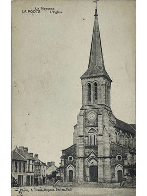 La Pooté – L'église – Pré-en-Pail, Mayenne – CPA ancienne