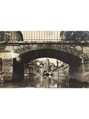Carte postale – Annecy (74) – Le Vieil Annecy, canal du Thiou et vieux pont – n° 157 – 1951