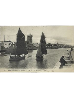Les Sables-d'Olonne – Voiliers vers la Tour Arundel et La Chaume – CPA LL n°53