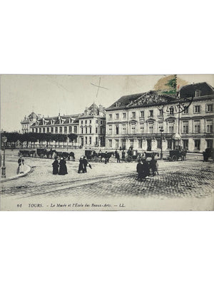 Tours – Musée et École des Beaux-Arts, attelages – CPA LL n°61