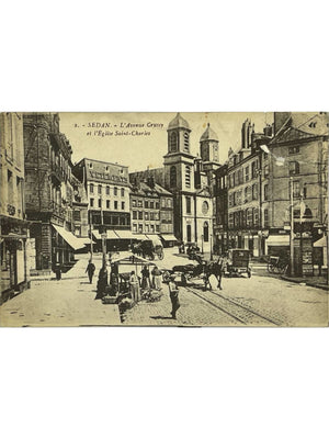 Sedan – Avenue Crussy et église Saint-Charles, attelages et automobile – CPA n°2