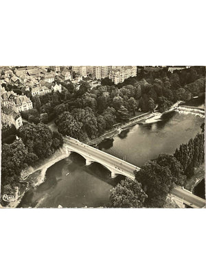 Besançon – Vue aérienne du pont Saint-Pierre et nouveaux quartiers – CPSM 1954