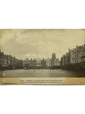 Arras – La Petite Place avant la guerre de 1914 – CPA n°56