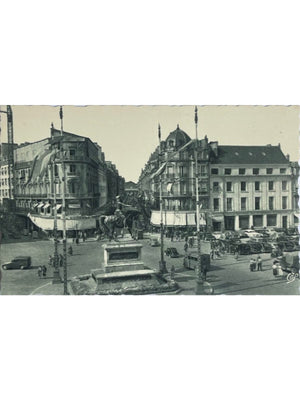 Orléans – Place du Martroi et statue de Jeanne d’Arc – CPSM n° 1837