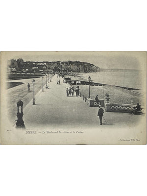 Dieppe – Boulevard maritime et casino, promenade animée – CPA ND 122