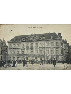 Tours (37) – Le Musée, scène animée avec attelages – CPA