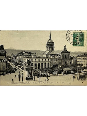 Clermont-Ferrand – Place de Jaude, tramways et Puy de Dôme – CPA LL n°2